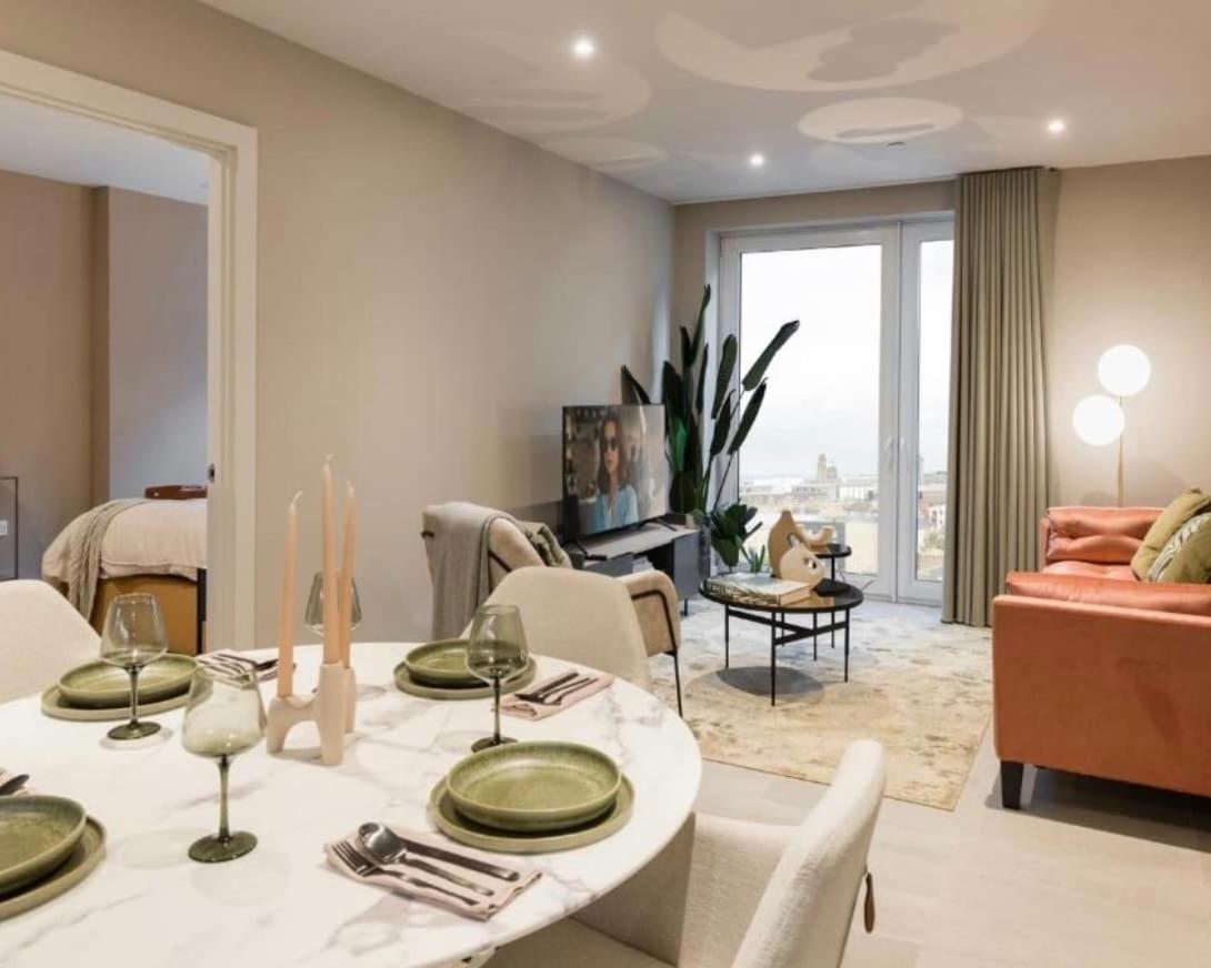 Luxury Stylish Nests In Edinburgh-moda * Edinburgh